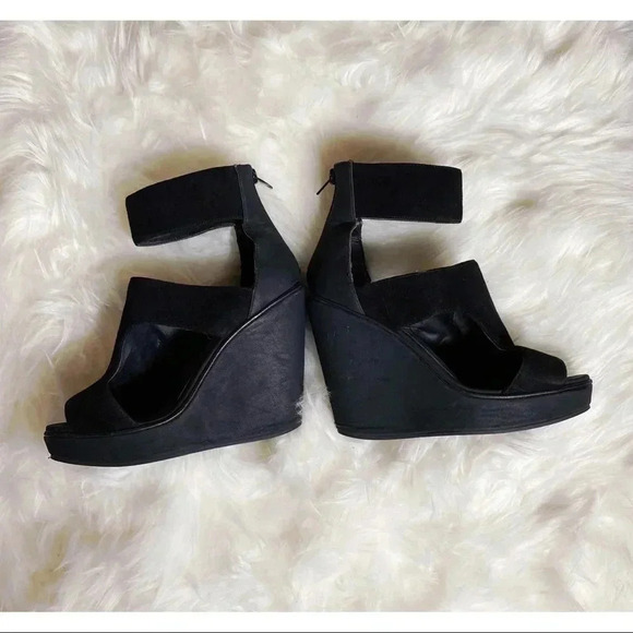 Black Deena & Ozzie Wedge Heels - Picture 8 of 8